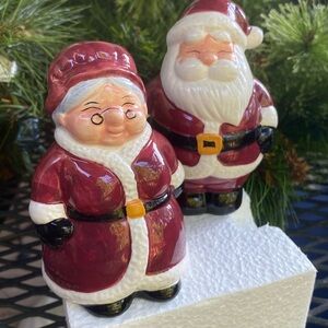 Publix Santa and Miss Santa salt and pepper shakers
